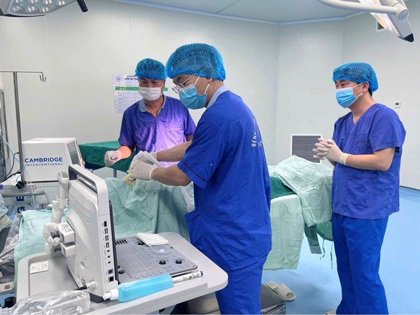 Hướng dẫn khám, chữa bệnh tại Bệnh viện Đại học Y Thái Bình 3 Khoa Chẩn đoán hình ảnh - đơn vị tiên phong triển khai kỹ thuật đốt khối u bằng sóng cao tần RFA dưới hướng dẫn siêu âm trong điều trị u tuyến giáp