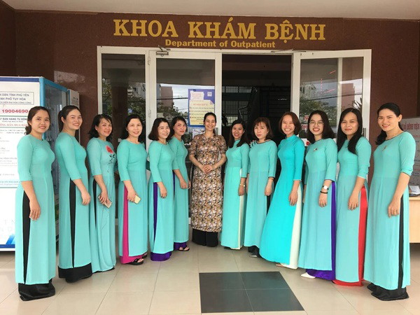 Hướng dẫn khám chữa bệnh tại Bệnh viện Mắt Phú Yên năm 2026 4 Đội ngũ nhân viên y tế tại Bệnh viện Mắt Phú Yên