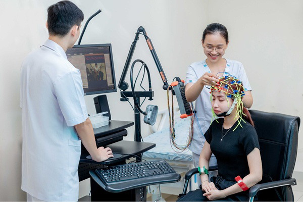 Mỗi phòng đều được trang bị đầy đủ thiết bị tiên tiến để phục vụ cho công tác chẩn đoán và điều trị bệnh