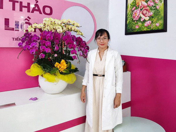 Bác sĩ Thảo được đánh giá cao nhờ nền tảng học vấn chính quy và hành trình không ngừng nâng cao tay nghề