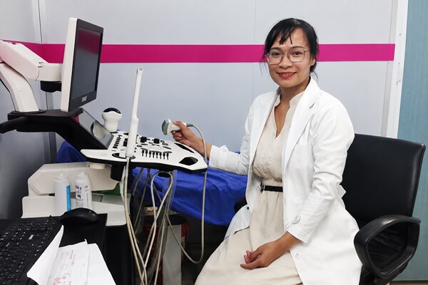 Review dịch vụ tư vấn vô sinh hiếm muộn Phòng khám Tâm An – Điểm tựa vững vàng cho hành trình tìm con 5 BS Thảo - Bác sĩ chuyên môn vững vàng, sở hữu hàng loạt chứng chỉ chuyên sâu